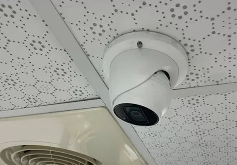 補習班網路監視攝影機安裝案例，監控加裝UPS