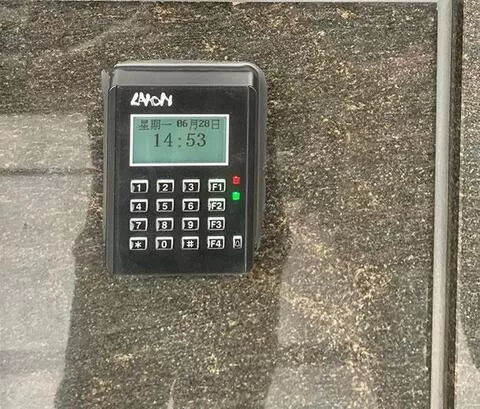 網路型門禁考勤控制主機