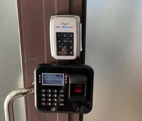 液晶顯示門禁控制器(指紋型) AR-837-EF9DO