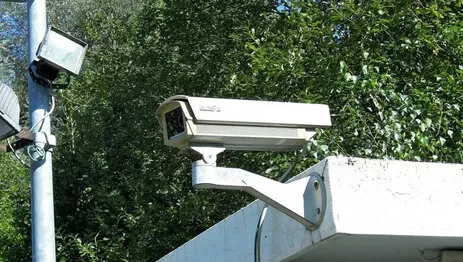 安裝監視器自保